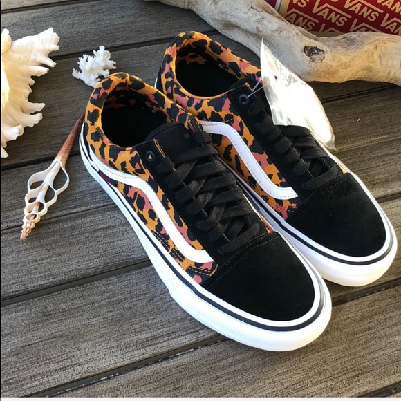 🌴🌼VANS- CHEETAH OLD SCHOOL SHOES🌼🌴 - Picture 9 of 12